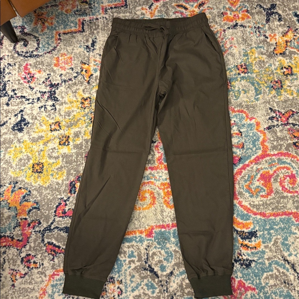 Casual Olive Green Jogger Pants (with pockets)